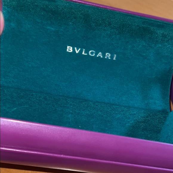 BVLGARI Prestine Luxurious Black and Gold Sunglasses everything included NWOT - Picture 8 of 10